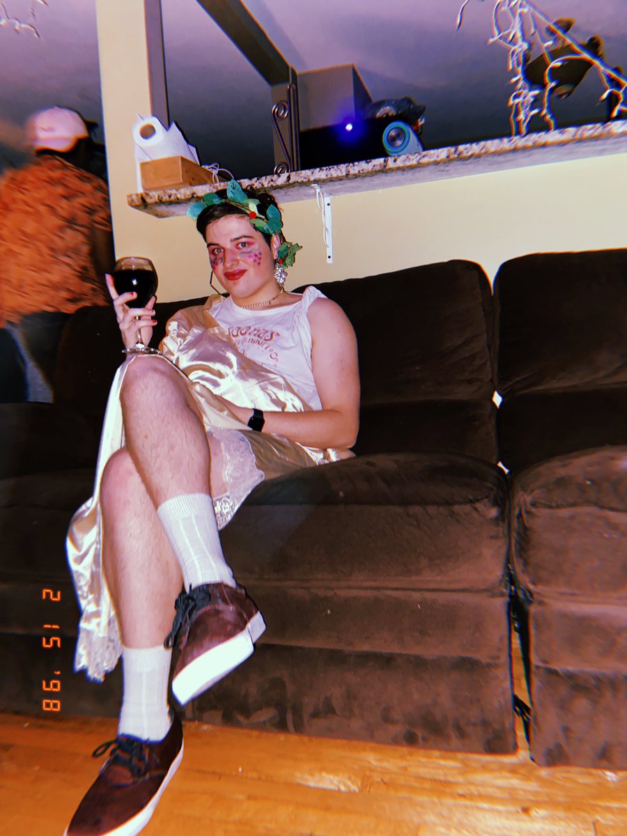mynamesnotgreg's tweet photo. that’s mike’s harder purple grape in my glass, not red wine 🍷🍇 #dionysus #rathouse https://t.co/AOa48B7ozX