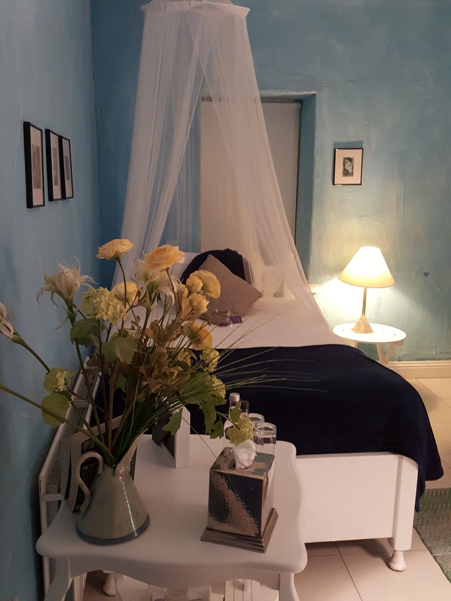 What storm? Slept well last night <a href="/BarnabrowHouse/">Barnabrow House</a> after superb Gourmet Dinner by Chef <a href="/stuart_bowes/">The Curly Stu</a> #local #seasonal. Wines by #ENOZI_Cam