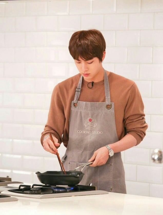 Capricorns are very discreet too in showing their emotions. As it is a sign the values hardwork and stability, you’ll know they’re interested if they try to subtly show that they’re responsible and that they can be someone you can lean on. A.k.a. Seokjin as husband material!!!