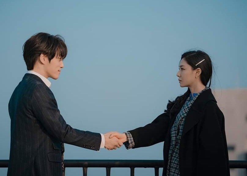 DOforlifeu's tweet photo. The best lead
The best second lead
The best squad
The best ahjummas
The best episodes
The best ost

#CrashLandingOnYouFinale #CrashLandingOnYou 13/10 https://t.co/WGmCLcvbfo