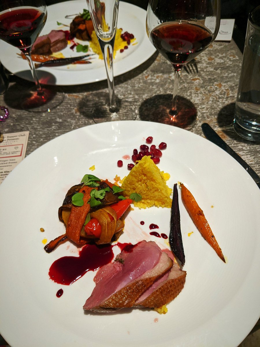 forkmespoonme's tweet photo. Fond memories from last night's #aphrodisiac dinner @BreathlessWines 😍🥂  @SideHustleWino @_drazzari @LoriMoreno @EatSomethngSexy @jflorez @wineNweather @confessions_cup @TheSavvyChef1 @CaraMiaSG @mecreativenapa @Fiery01Red @GrnLakeGirl @zappafaye @cazij @Dracaenawines https://t.co/jmRR2VCveg