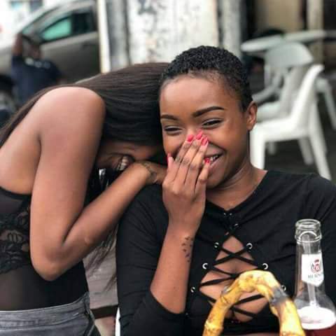 Bee_Quuen's tweet photo. This family is so frustrated and over Mbali and her vibe... 😂😂😂

#DateMyFamily https://t.co/MJphV9Jjc2