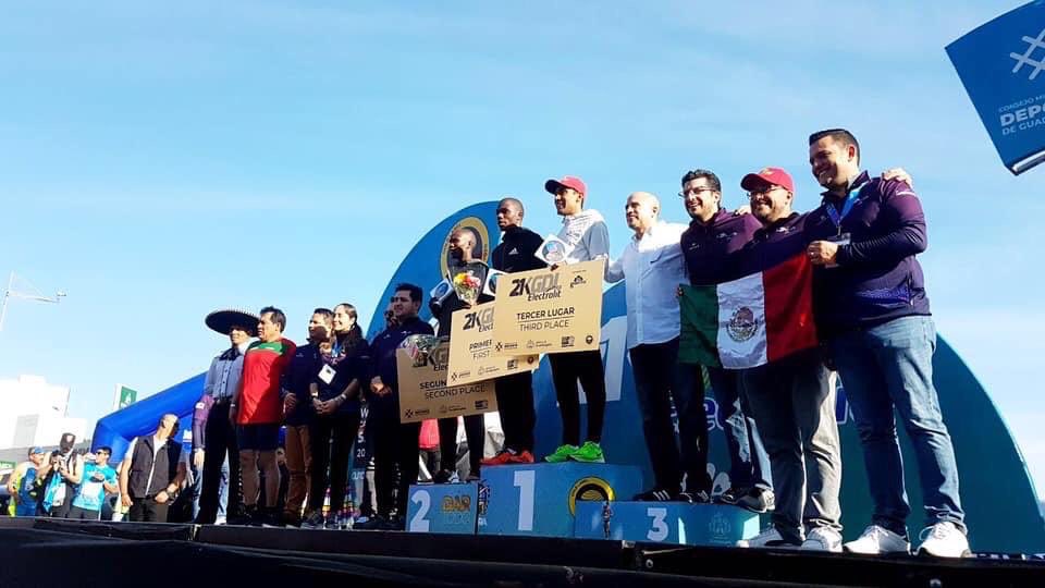 2RunningClub's tweet image. Benson Kipruto’s preparations for @bostonmarathon is going on well, with this Sunday’s win at Guadalajara Half Marathon @Maraton_Gdl                                          📸Organizers                                       Fueled by @MaurtenOfficial &amp;amp; supported by @INDIBAactiv