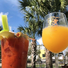 Every Sunday we have unlimited Mimosas for only $14 and Bloody Mary’s only $5 each! If you are out and about on this beautiful day then come visit us to take advantage of these drink deals. #FourGreenFieldsIrishPub #FourGreenFields #BloodyMary #Mimosa #IrishPub #TampaBar
