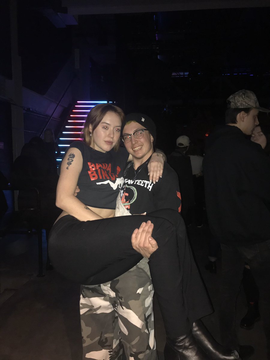 sizzywater's tweet photo. concrete jungle wet dream tomato, there’s nothing u can’t do ♥️ https://t.co/6WivZmBNt2