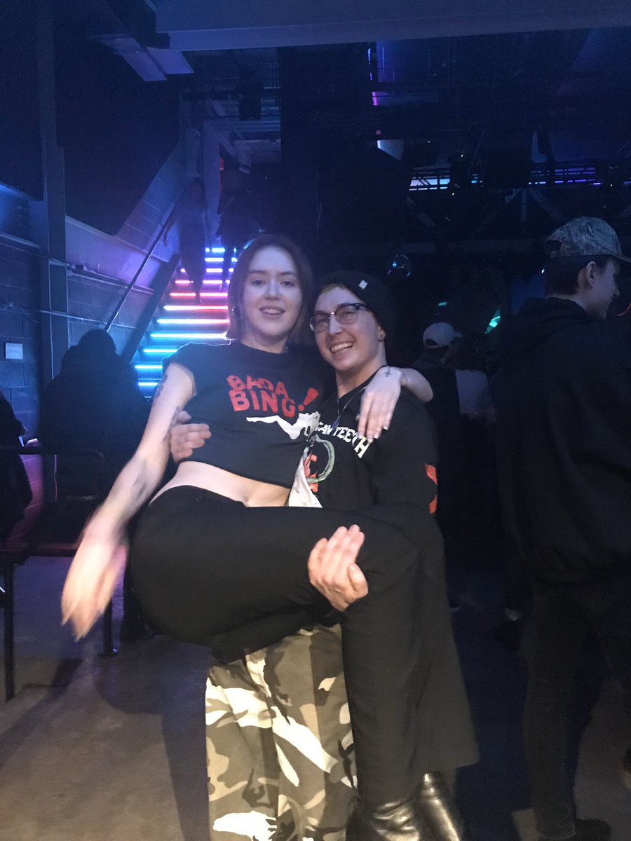 sizzywater's tweet photo. concrete jungle wet dream tomato, there’s nothing u can’t do ♥️ https://t.co/6WivZmBNt2