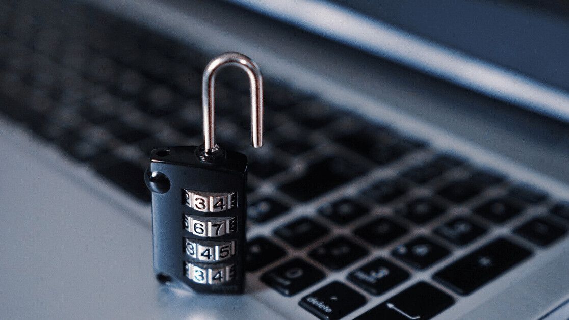 tabGeeks's tweet image. This is awesome. As #SMBTechOps we can&apos;t always do things at the level of our enterprise counterparts, but knowing where our data is, what it&apos;s on, and where it goes is important. 
How to implement a ‘threat model’ to beef up your organization’s security buff.ly/2SFljZ3