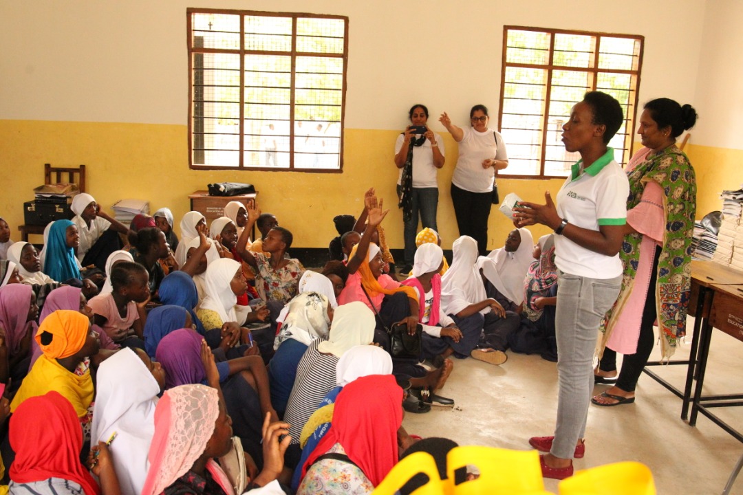 rcyptz's tweet photo. On 1st Feb 2019 we had an opportunity to conduct our project at Toangoma Primary school.Special thanks to our partiners Rotary club of Pugu and Tanzania dental students Association(TDSA) For showing up. https://t.co/xbl67YPx5q