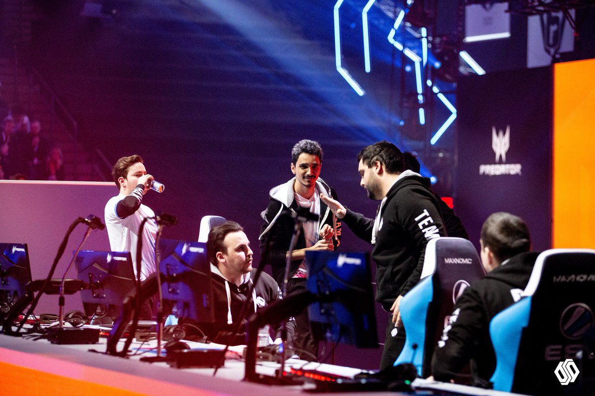 TeamBDS's tweet image. Remember... 📆

- June: Creation of our structure.
- August: Qualification in challenger league.
- September: Top 3 DreamHack Montreal.
- November: Qualification in ProLeague.
- December: Ticket for the Six.

February 15, 2020: Top 4 #SI2020 🙌

📸 @Carophotographi