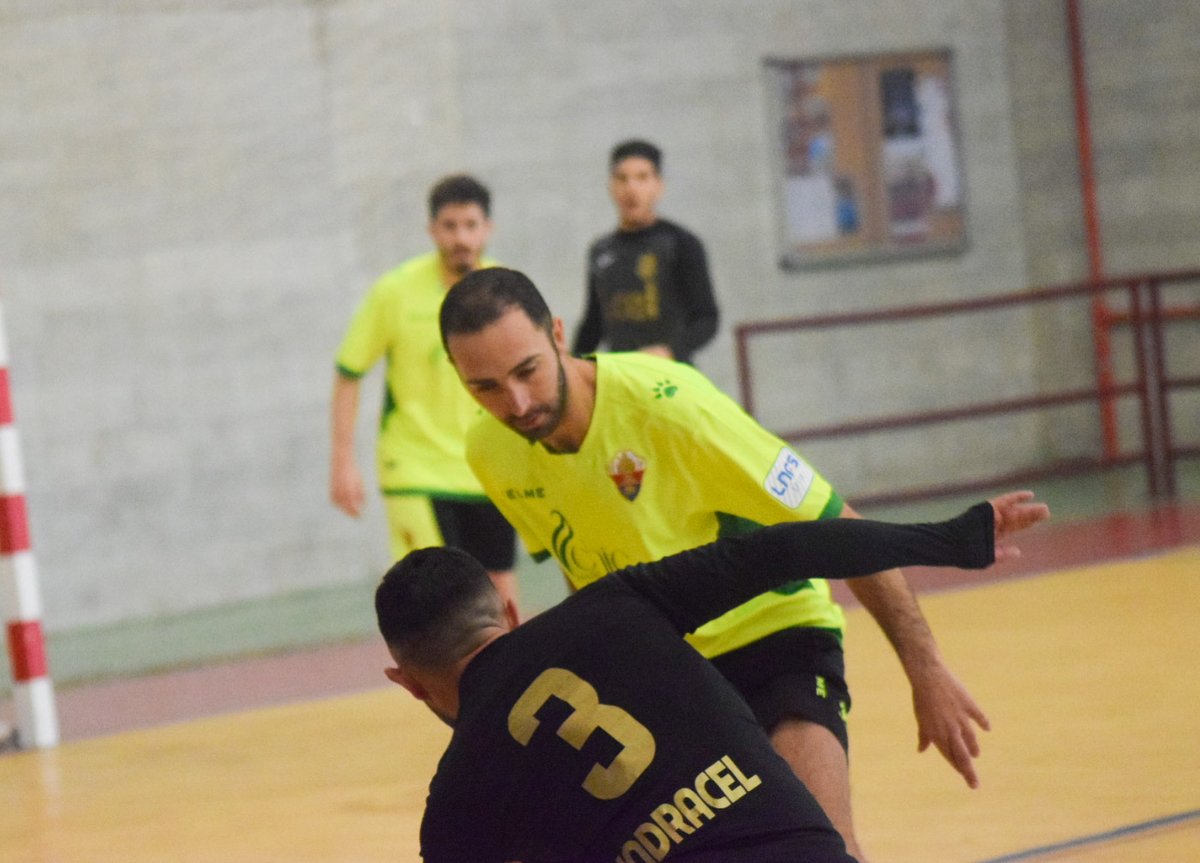 RESULTADO| <a href="/ChicHairProduct/">Chic Hair Products</a> 1-3 <a href="/FsIndracel/">INDRACEL FS</a> 

Derrota de nuestro equipo contra un gran rival como es el líder de la categoría en un partido en el que los nuestros han hecho un juego muy serio. Felicidades por el esfuerzo y cabeza arriba, ¡vamos equipo!

Goles:
⚽️Samu