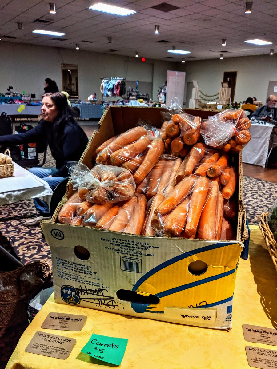 For anyone at the #Scotties2020 don't forget to check out the MJ Farmers Market <a href="/HeritageInns/">Heritage Inn Hotels</a>! 😊 Some of the cutest crafts and delish veggies ♥️ // #yqr #sask <a href="/Devin_Heroux/">Devin Heroux</a>