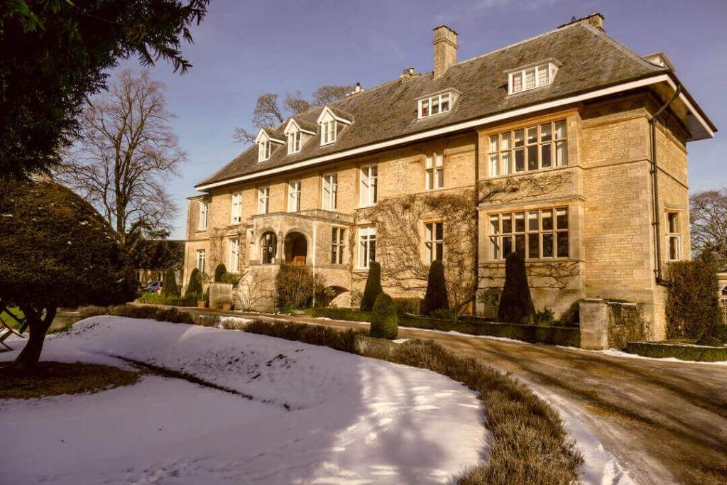 With a contribution from yours truly on a Cotswolds hotel I loved so much I even got married there!
Looking for Accommodation in Europe? - Luxury Holidays in Europe | LTH buff.ly/2SwgkLh #luxuryhotel <a href="/luxurytrvlhacks/">Luxury Travel Hacks</a>