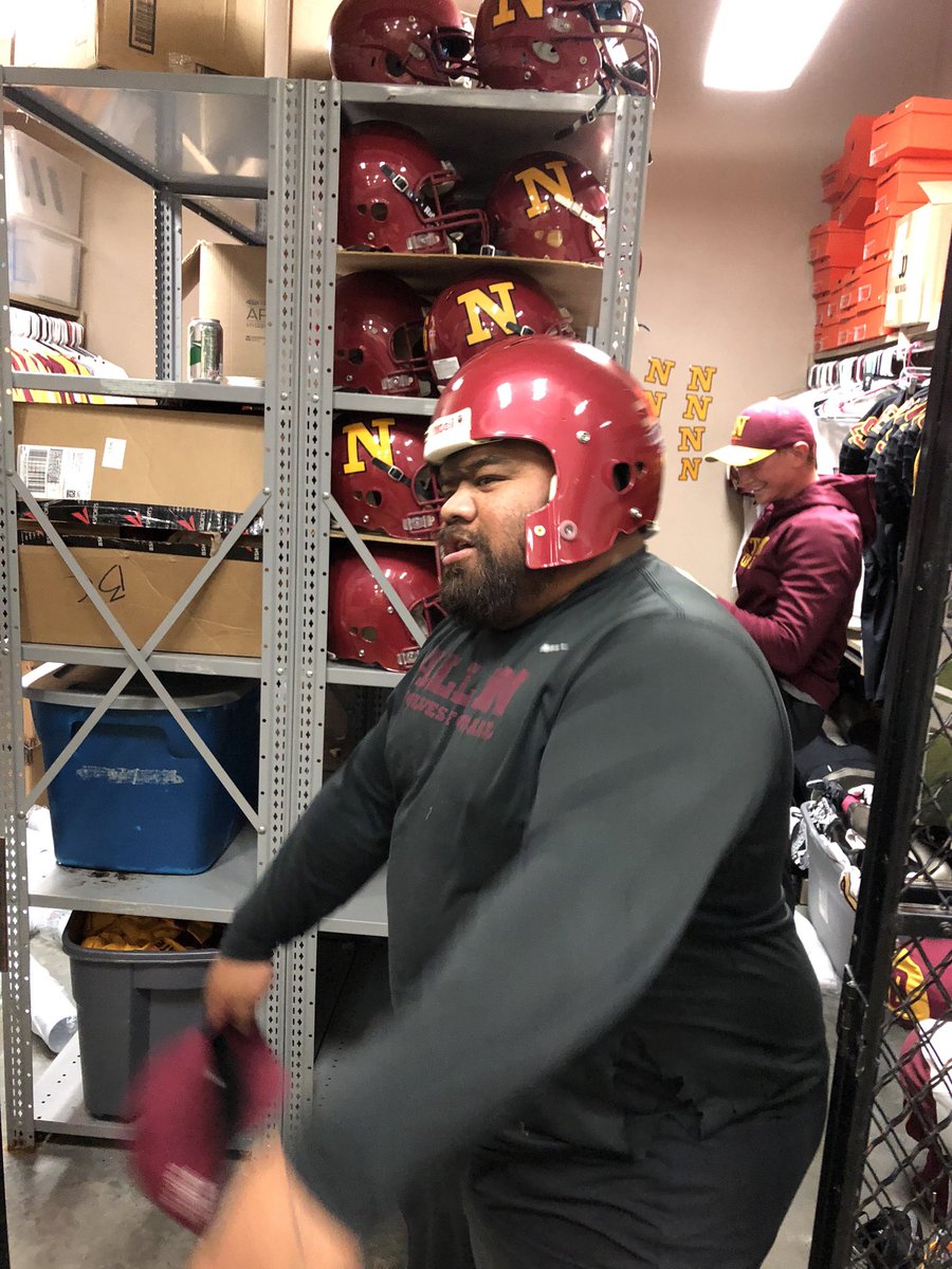 CoachFam's tweet image. Happy birthday to the legend himself! My Aberdeen dad and The Godfather of Wolves Football @Coach_Tupou #Waddup #DoinItMixin 🤘🐼