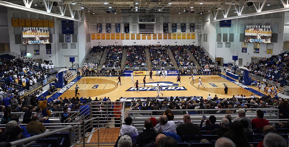 DeAhnaR's tweet image. I am very blessed to receive an offer from Hofstra University!!!⚪️🔵 #HofstraPride