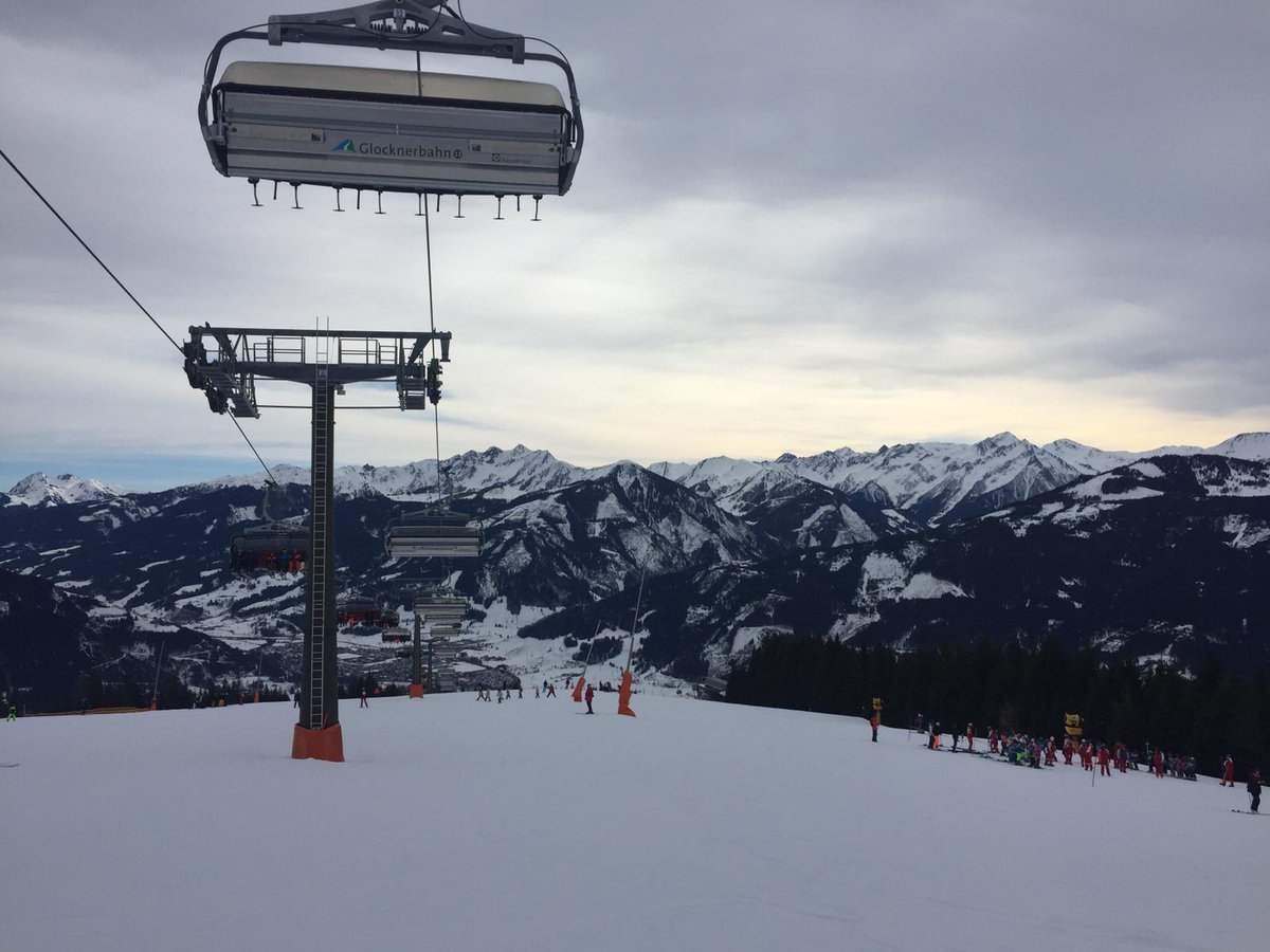 A good start at Ski School today, mixed in with tumbles, misplaced ski clothing and plenty of AQA nominations! #3glovesdown #snowlong
