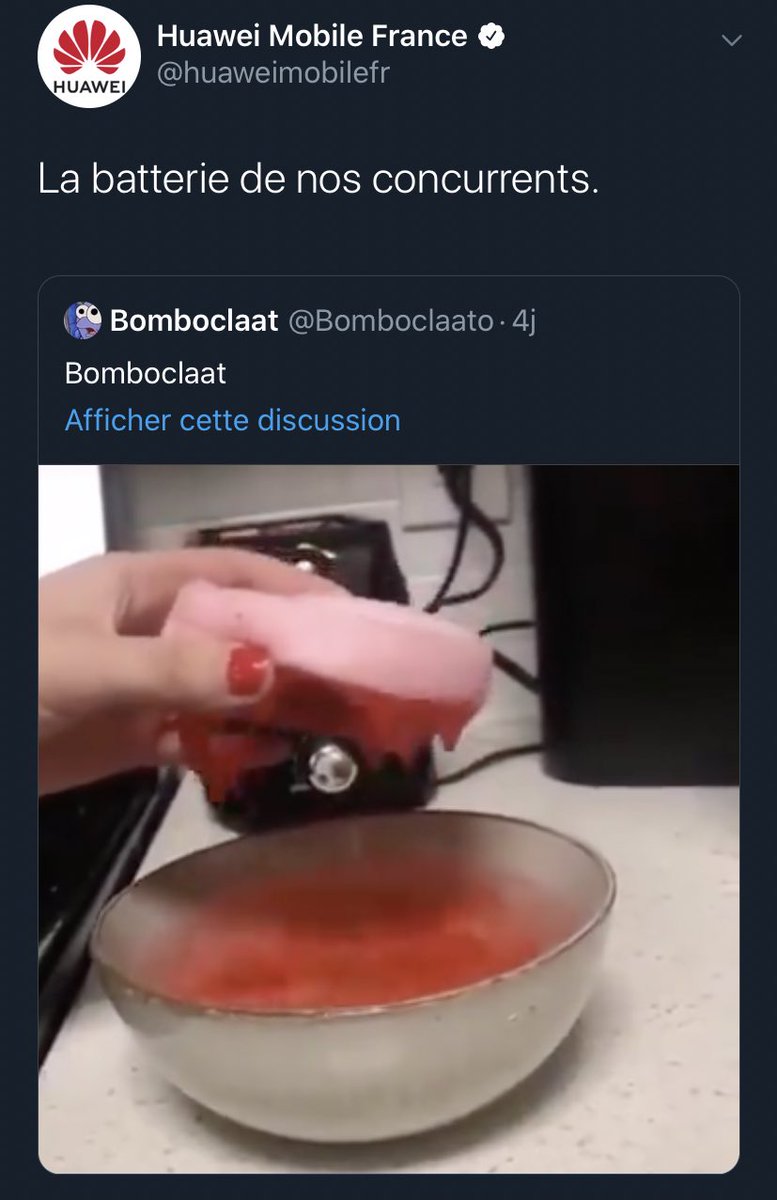 TopDesTwittos's tweet image. Pendant ce temps sur Twitter