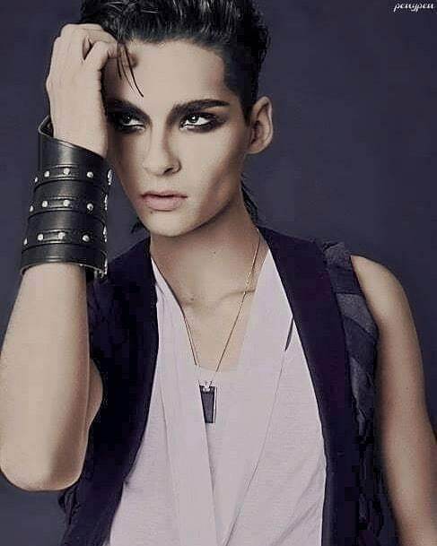 Boss kotibani eshakda sikdi