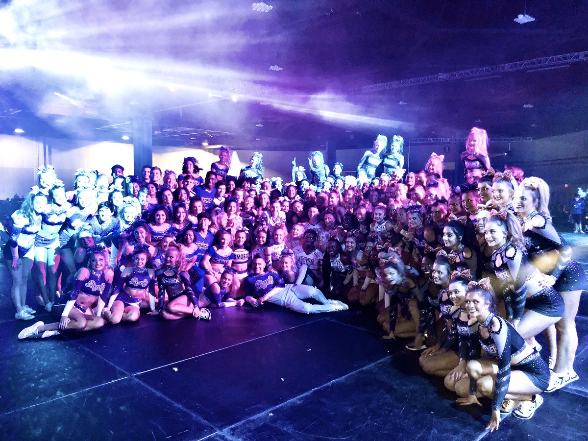 CEASMOEX's tweet photo. Congratulations to @ProdigyMidnight on your @CHEERSPORTCorp win today! It’s an honor to be among some of the most fiercest competitors in the world. Our division is stacked and we stan every single team. #mediumcoedlove 💙💠💙 https://t.co/qyVEk7doUc