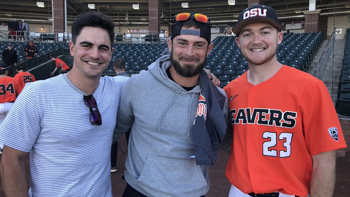 Great seeing @natespo7 and <a href="/benwetzler28/">Ben Holmes (Wetzler)</a> after today’s win. #GoBeavs