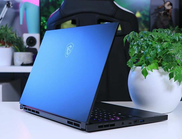 TechTesterseu's tweet photo. MSI's new GS66 Stealth. Watch out Razer I guess? π€
#techtesters #msi #gs66 #stealth #laptop #notebook #intel #nvidia #pc #pcmr #pcmasterrace #tech #instatech #technology #computer #hardware #gaming #gamepc #pcgaming https://t.co/iS4Ec13GrZ https://t.co/Od8ZKelZcB