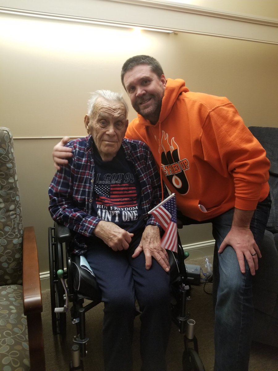 irishtom1967's tweet image. Mom (1925-2018) and Dad (1923-2019)...final year.