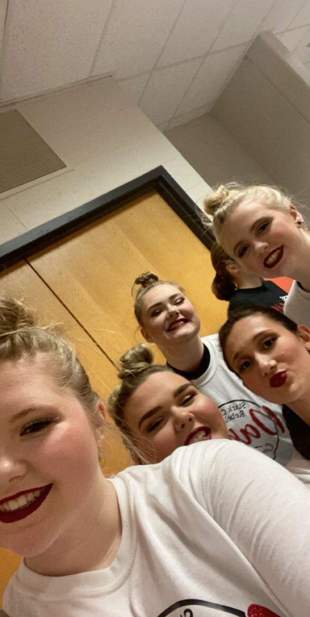 StarkCoDance's tweet photo. Happy 18th Birthday Renee! https://t.co/cqs0URezXY