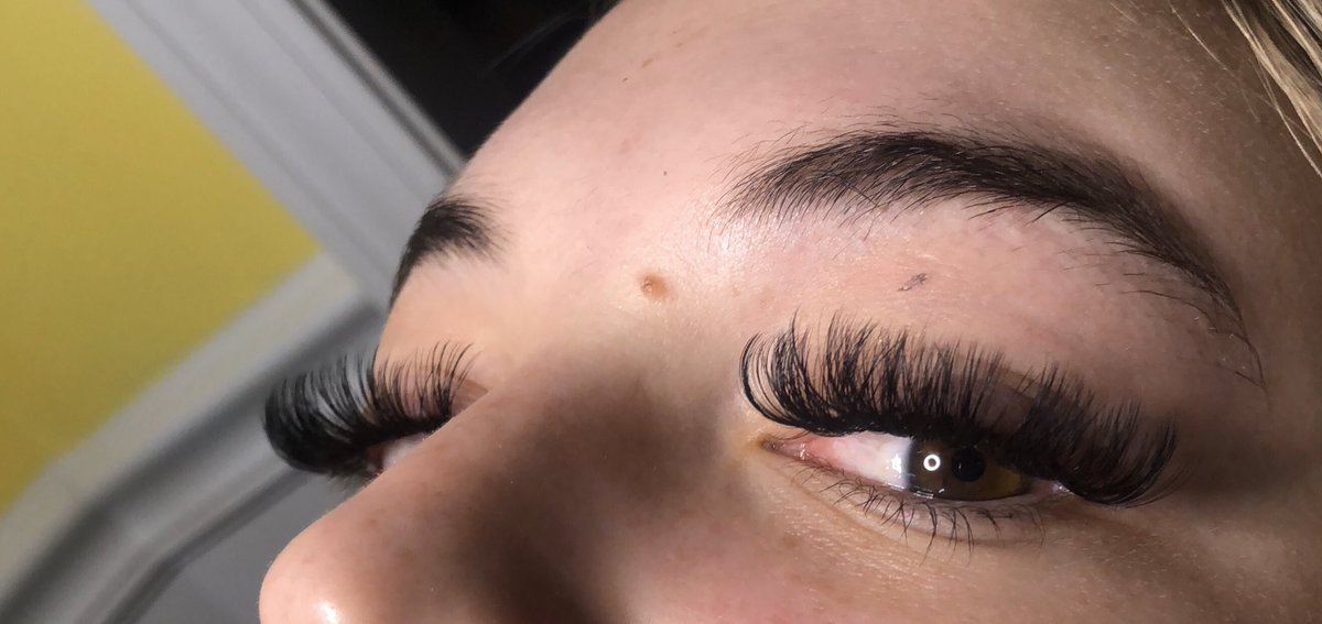 AlluredMinks's tweet photo. Hot Girl🌟! Appointments available ladies 🦋! #lashes #lashextensions #volumelashes #NCAT23 #UNCG23 #WSSU23 #NCAT #UNCG #bennett23 #bennett #wssu #greensborolashes #highpointlashes #raleighlashes #winstonsalemlashes #charlottelashes #gtcc #ncsu #uncwilmington #charlottelashes https://t.co/BQEc8b1qfv