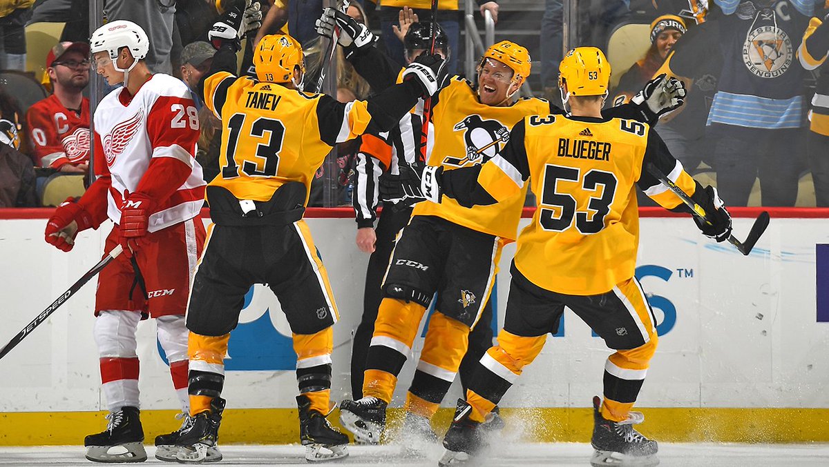 Питтсбург детройт матч. Питтсбург детройт 2010 команда. Питтсбург детройт. Питтсбург против детройт нхл. Нхл детройт ред уингз.