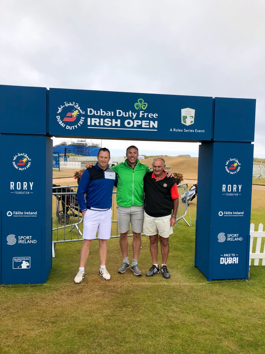 NorthWestOpen's tweet image. Hopefully we get some nice weather again for @NorthWestOpen 2020 so our 200 competitors can enjoy the finest @Heineken_IE We are also delighted to have @Heineken_IE ambassador @StephenFerris6 taking part for the 3 days. Nothing beats a cold beer on the golf course⛳️🏌🏽‍♂️🍺