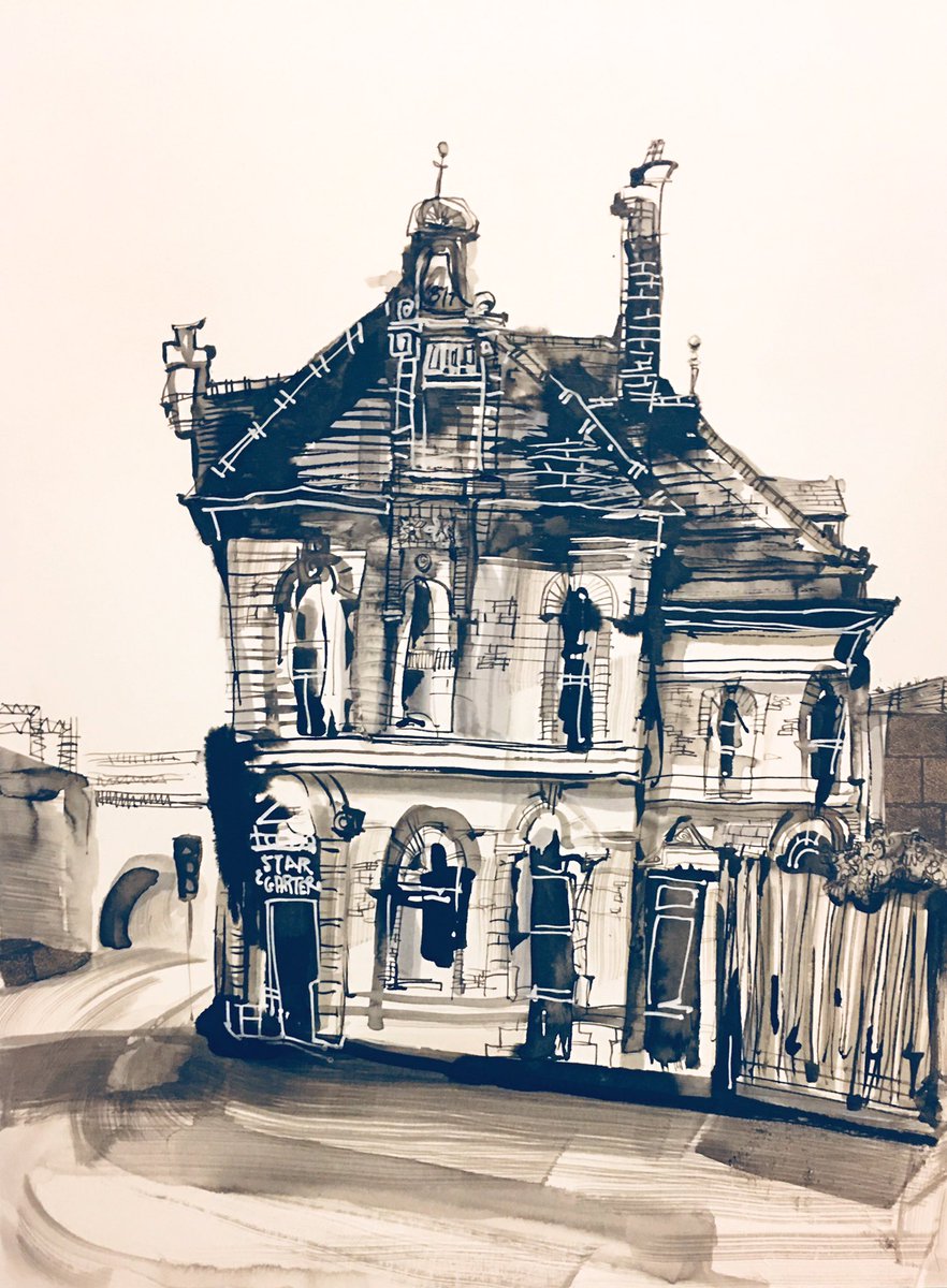 Finally got out sketching with my chums from <a href="/MCR_UrbanSketch/">MCR Urban Sketchers</a> It’s been too long. I’ve wanted to draw the #StarandGarter for the longest time. This isn’t the drawing I wanted to make but it’s a start.