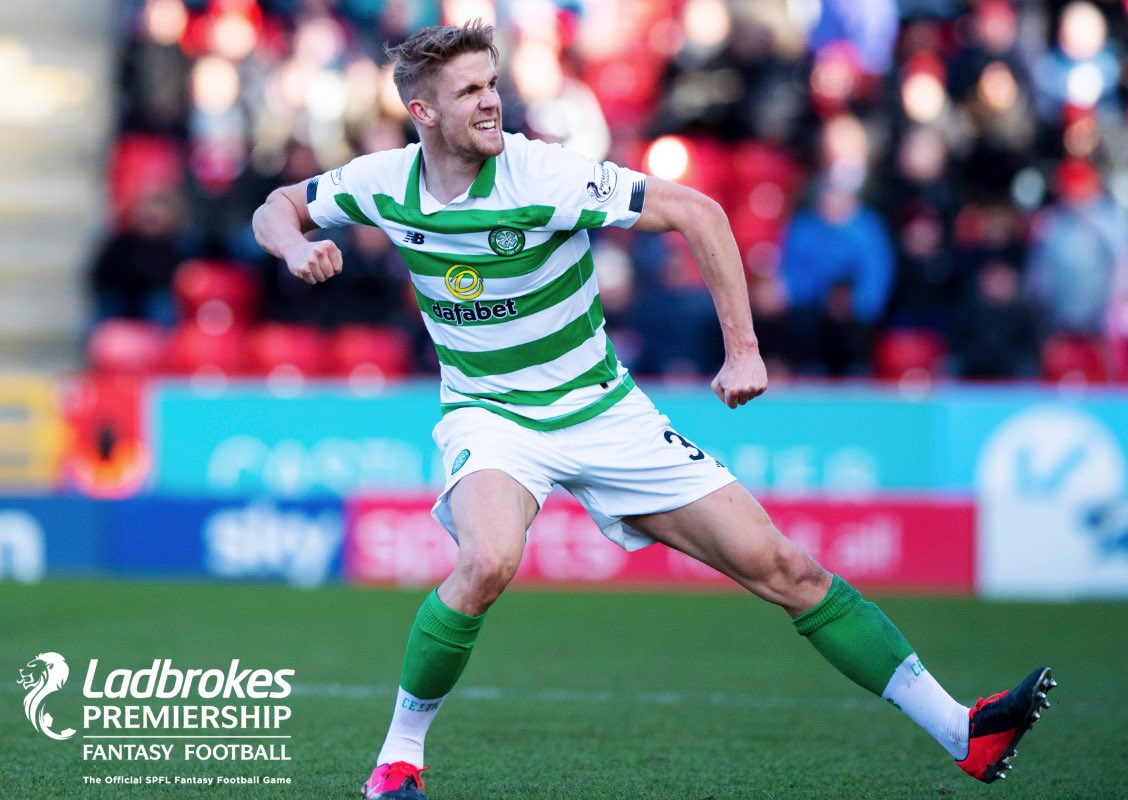 A commanding defensive display and a classy winning goal at Aberdeen helps Celtic’s Kristoffer Ajer take home an impressive 3️⃣2️⃣ points this week👏🇳🇴 Now valued at £1️⃣6️⃣M💰 Download the iOS app - apps.apple.com/app/spfl-fanta… Download the Android app - play.google.com/store/apps/det…