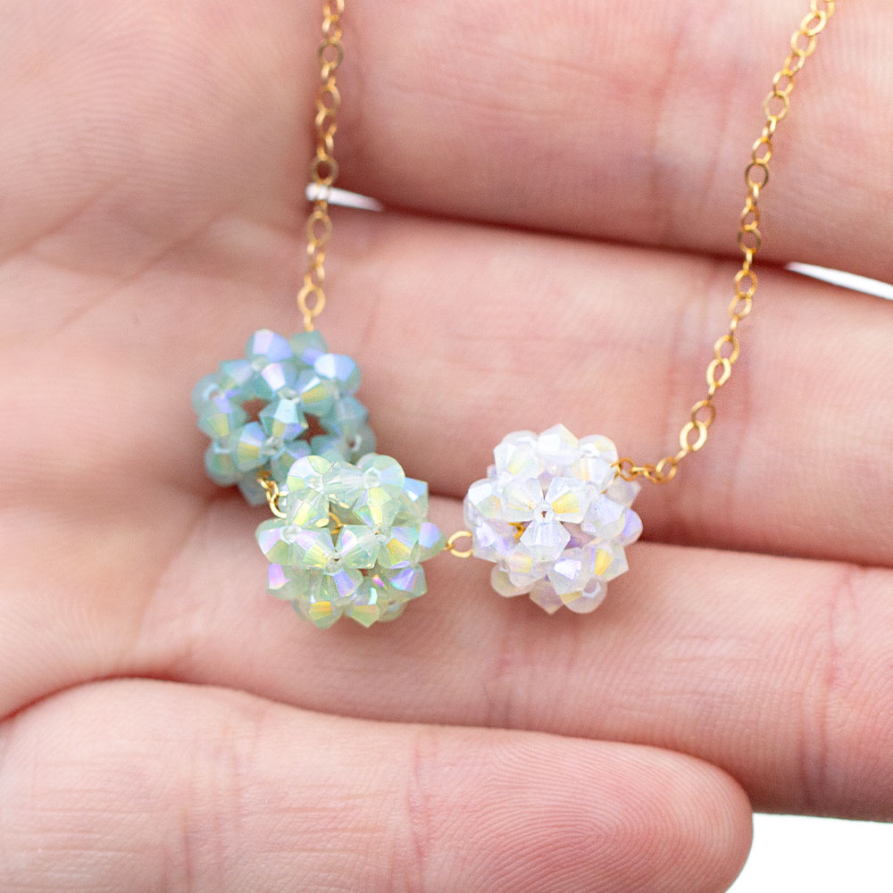 FusionBeads's tweet photo. Create an ethereal look with Swarovski’s beautiful new opal shimmer crystals! This stunning necklace design uses 3 soft crystal colors with bead weaving to create a unique design perfect for any occasion. https://t.co/7td7qgksW6 https://t.co/sLYUZGQvhp