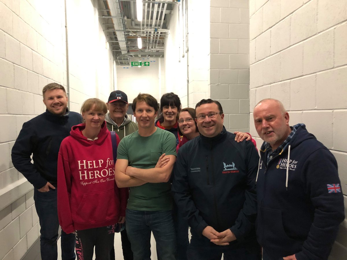 ColgraveRob's tweet image. massive thank you to @JamesBlunt for taking the time out to thank @HelpforHeroes volunteers #thankyou #AForceForGood #Heroes #Charity #Fundraising