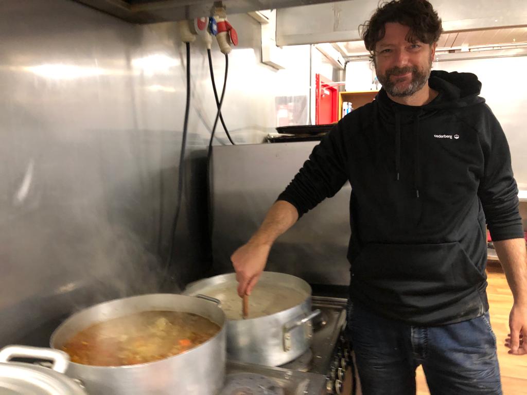 AntarcticCities's tweet photo. 'Our turn to cook!' on weekends, chefs at #Antarctic research stations get a day off, so we volunteered & stepped in at #BaseEscudero kitchen to feed everyone! 🍜🍝🔪
How did our team do?
#AntarcticCitiesYouthExpedition
#ACYE2020
@westernsydneyu @UTAS_ @CAPELatAm @inach_gob https://t.co/h7j2i3ufdH