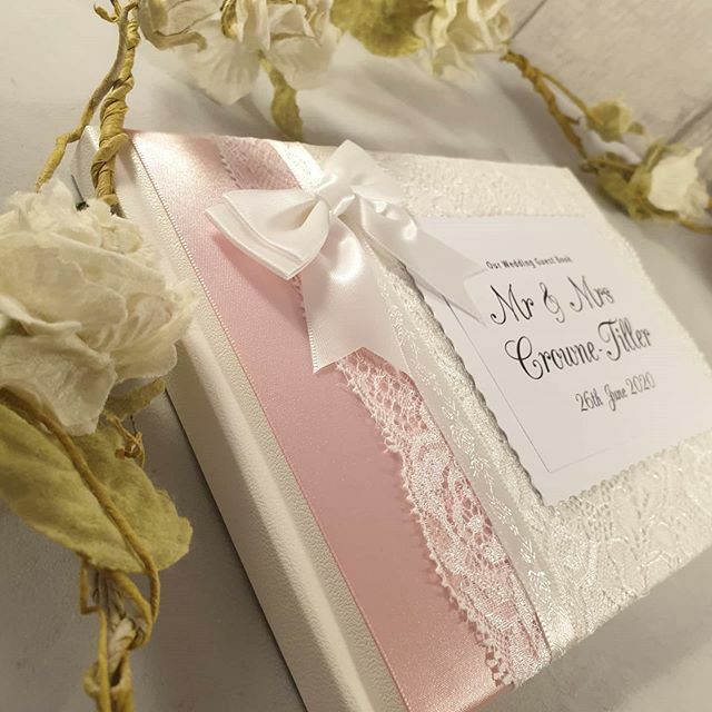 ahoydesigns's tweet photo. Baby Pink ribbon on tonight's #personalised #wedding #guestbook 💕 £19.99 with free delivery. Comes boxed. 40+ ribbon colours available. Handmade to order.

https://t.co/Tw6vJTqhFO https://t.co/3jDp2ea9sl https://t.co/5TNEK9abaw