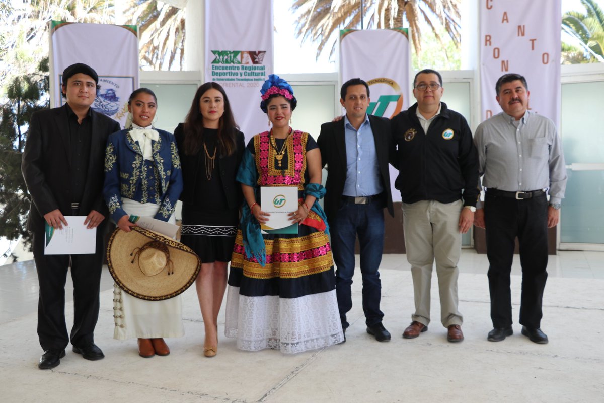 utvco's tweet photo. #EnImágenes La participación de Frida Castillo, estudiante de Energías Renovables quien obtuvo el 1er. Lugar 🥇 en la disciplina de Canto, en el #ERDCUT2020. 
¡Nos vamos al Nacional #OBRENDCUT! 
¡Somos #OrgulloUTVCO! https://t.co/I04jo92882