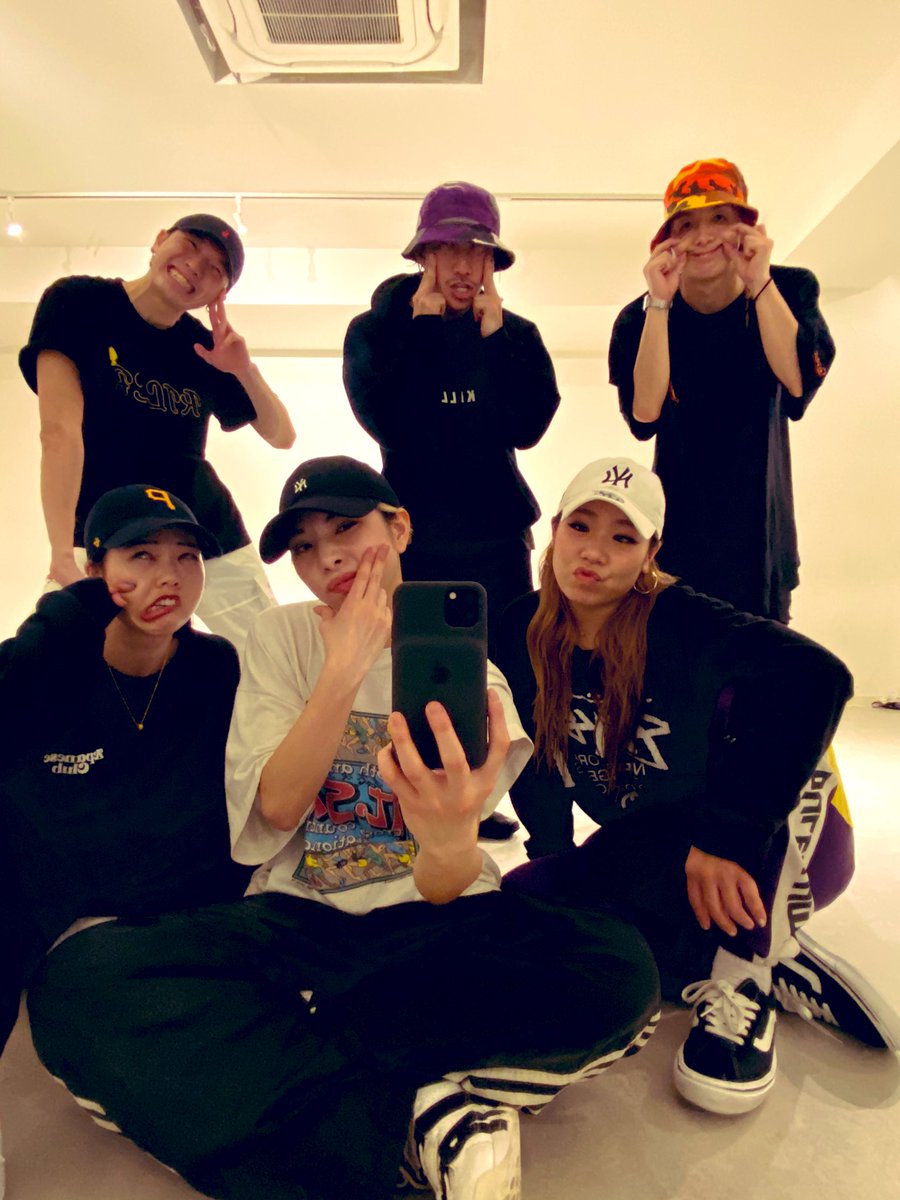 オレさ、本当に教え子達と踊る😭こんな日が来るなんて思ってなかったよ母ちゃんこれからもそうしてくし、今回も少しでもオレの気持ちが伝われば嬉しいな2月25日(火)White Strawberry Vol.1@HARLEMOPEN23:00OPENING SHOW⚫︎HIROKID+MAO+mikuro+MANA+RYOMA+NAOTO(LYRICAL THANKS)