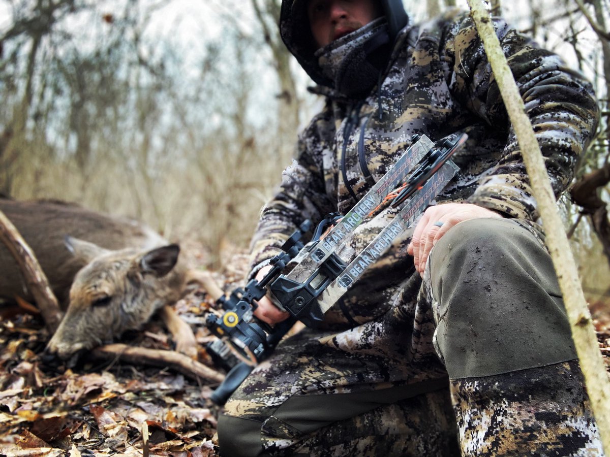 MarkNewmannHVG's tweet image. Here’s a couple shots of reduction zone whitetail i shot with my @BearArchery #divergent . What a great bow!

#hunting #whitetail #archery #beararchery #bowkill #venison 
@HuntWiseApp @HuntworthGear 
@trophyridge @Raptorazor1