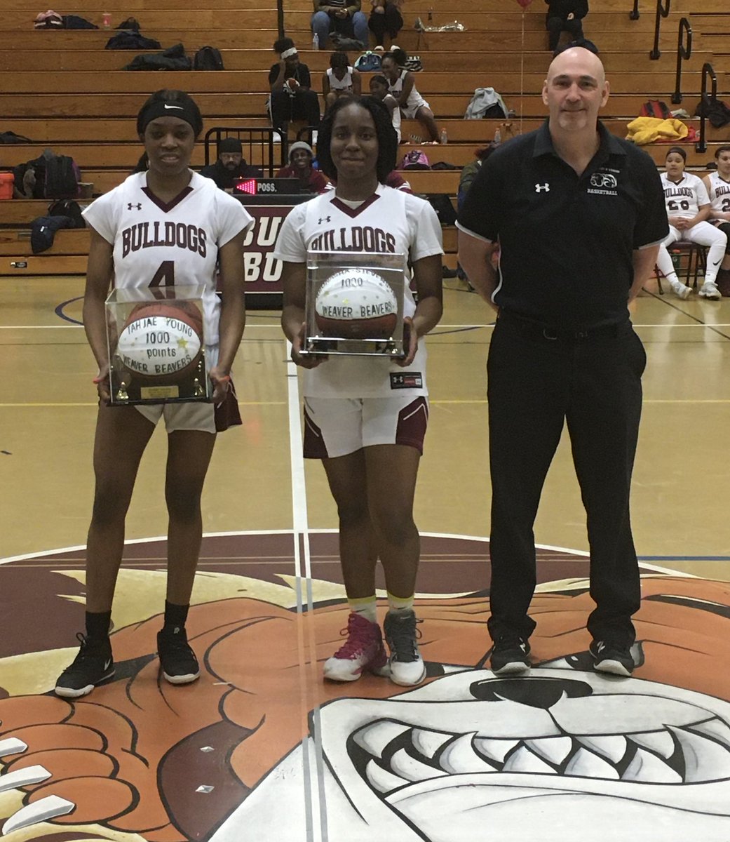 Congratulations to Rhonasha Stevenson and Tahjae Young our newest members in the 1000 point club!! ⁦<a href="/BulkeleyAthlet1/">Bulkeley Athletics</a>⁩ ⁦<a href="/WeaverBBall/">Weaver Basketball</a>⁩ ⁦<a href="/HPSAthleticsCT/">HPS ATHLETICS</a>⁩