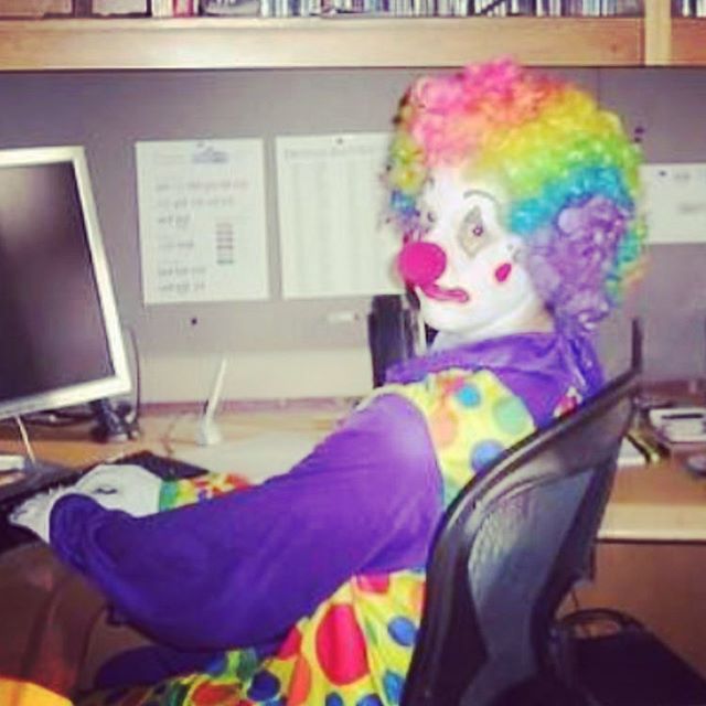 Hello 🤡’s. Seth here. They gave me control of the Instagram for the day so I decided to run a giveaway. I’m giving away 30$ on Venmo/CashApp. How to Enter: 
1.)Like this image
2.) Follow @seth_setse and @cmu_nsbe 
3.)…

📸 instagram.com/p/B8pKgkrHhBt/ via tweet.photo