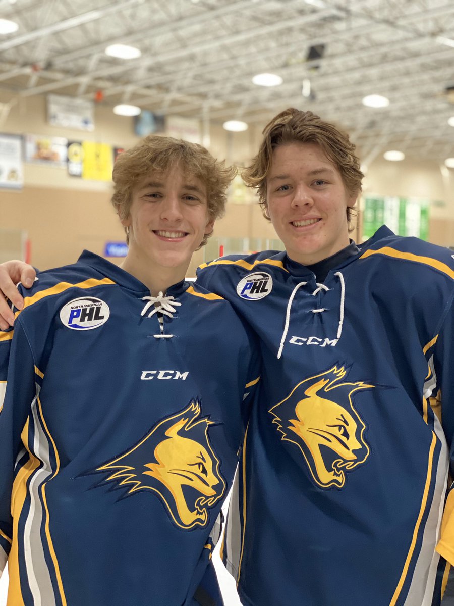 chrisgunnare's tweet photo. Good weekend watching @dylan_gunnare and @C_newlinn  play hockey in Detroit. https://t.co/XZlAndYeIB