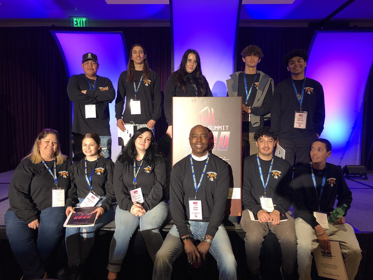 sbcountyph's tweet photo. The #FNLYouthSummit is nearing its end. The students of #OakViewHighSchool immersed themselves in the topics of underage drinking and traffic safety. The tools they learn here will help them make positive change in #Yucaipa.
#FNL @CFNLP @calibinks1 #2020VisionForOurFuture https://t.co/oMzJkFw2OL