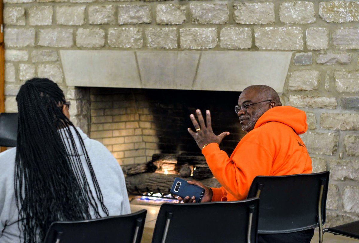 PointA__PointB's tweet photo. Powerful conversations last night at @HistoricTN1799 with the @slavedwelling project's Joe McGill! His extraordinary mission of holding open and honest discussions in the places where history happened is an inspiration to all. #publichistory #slavedwellingproject https://t.co/WKOId3Tyo6