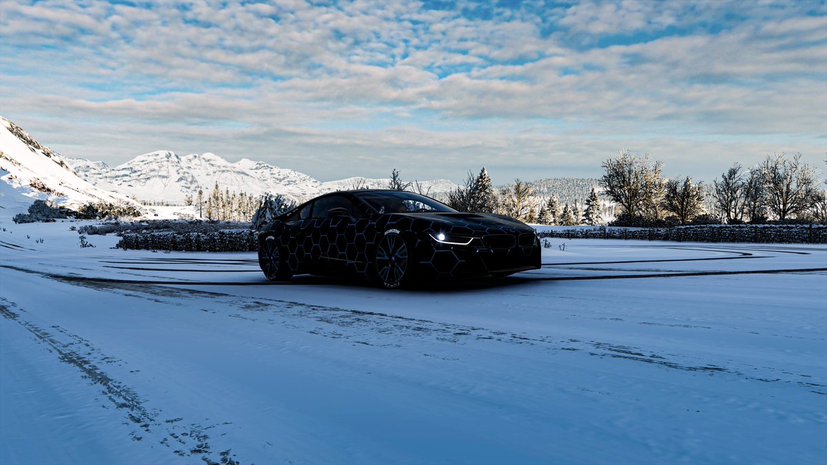 CryxDx2's tweet photo. Even when it is a bit older, the Game look awesome. And with some Magic, it looks really great. Maybe I will do more pictures.
#ForzaHorizon4 #microsoftstudio #racing #screenshot #game
@MicrosoftDE @ForzaMotorsport https://t.co/hE8dYNvjnX