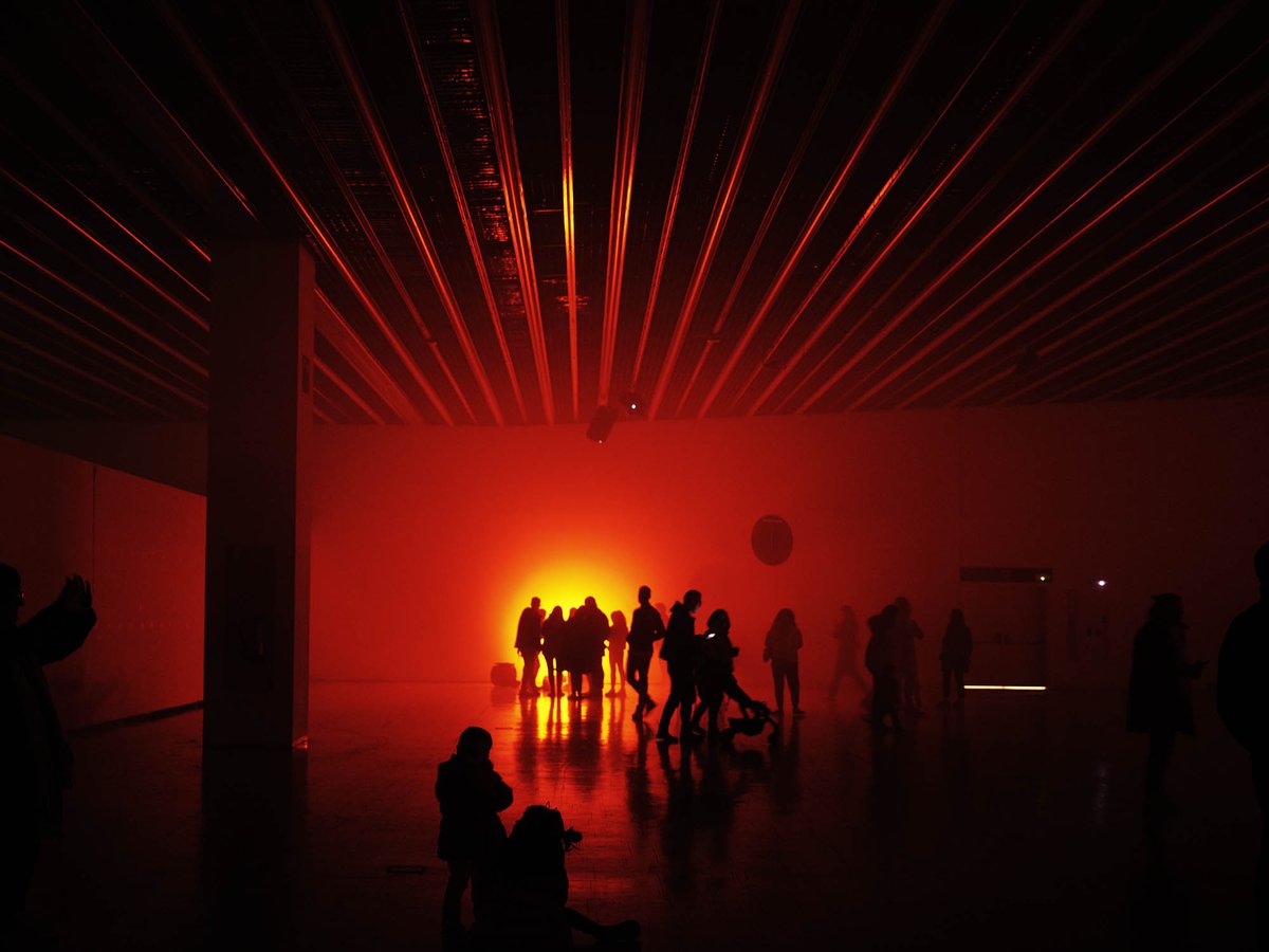 bcncultura's tweet image. 👉 Han sigut tres nits intenses d'art, creativitat i molta llum al #Poblenou. Un any més, artistes, escoles i col·lectius han participat al #LlumBCN20. 👏 👏 Gràcies a tothom per fer-ho possible!