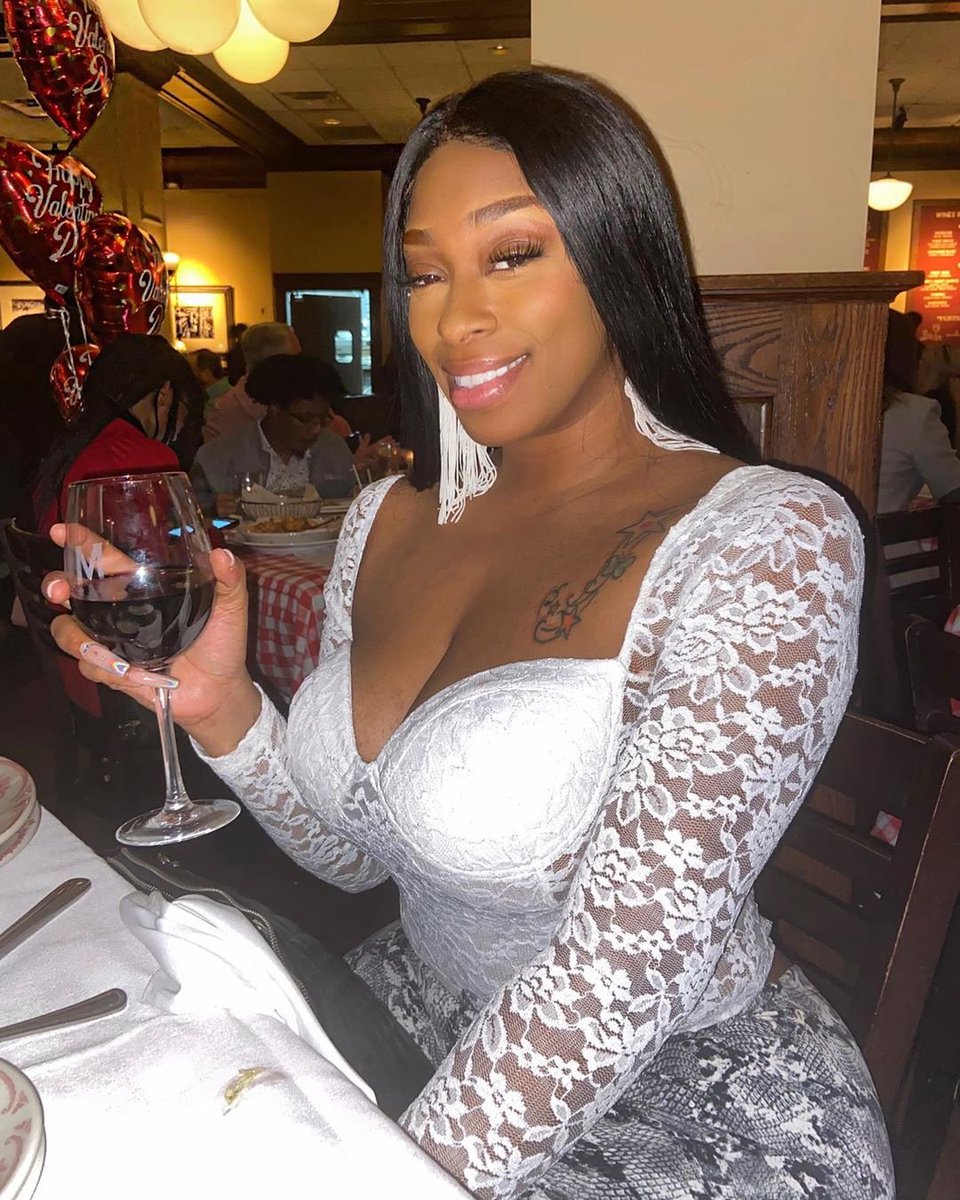 JawadHaShemHak1's tweet photo. THE FUTURE #FIRSTLADY2020 🇺🇸
#JuliaCiaraHakeem 🇳🇬💋💕wife of 2020 US 🇺🇸 Presidential Candidate: #JawadHaShemHakeem 🇺🇸 Google
P60015278 🇺🇸 or C00676908 🇺🇸

The #FutureFirstLady 🇺🇸 enjoying Valentine's Day. 💋

11.3.2020 #PRINCE2020 🇺🇸 https://t.co/niqtfVvUqT