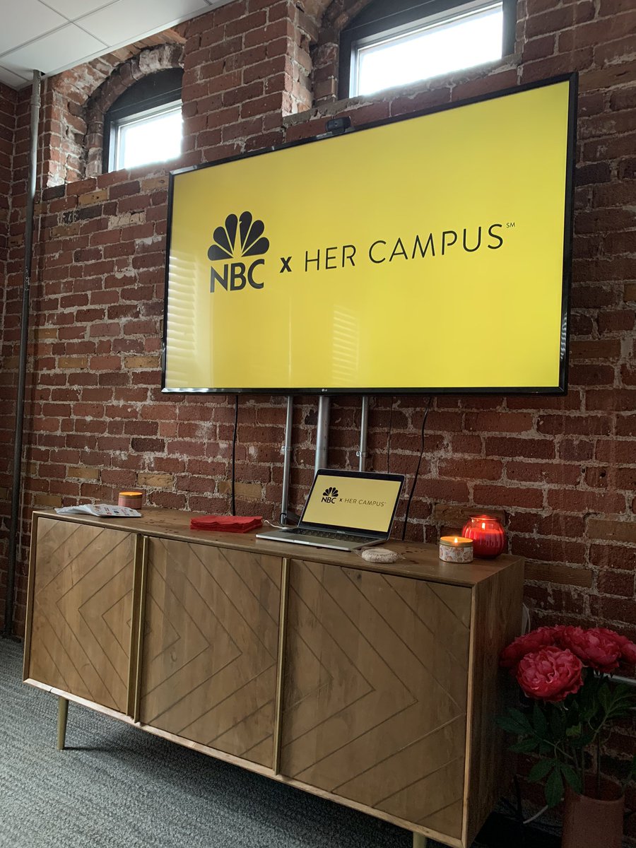 hercampusbc's tweet photo. Some pictures from today’s Galentine’s Day watch party 🎉😊💕 #ZoeysPlaylist #hercampuschapter #GoodGirls #ad #hcpartner #sponsored @NBCGoodGirls @ZoeysPlaylist https://t.co/igq9uqTdAO