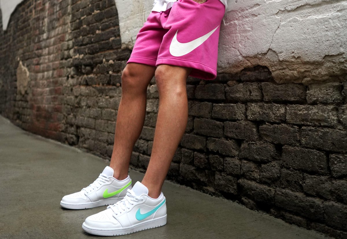 Thrust Gallantry Discharge Hibbett on Twitter: "it's sticky business 🍭🍭🍭 | Jordan 1 Low "Sticker Pack" available in all sizes! Get your pair today! https://t.co/oVdI0LMc9L https://t.co/JkR649U4BF" / Twitter Thrust Gallantry Discharge Hibbett on Twitter: "it's sticky business 🍭🍭🍭 | Jordan 1 Low "Sticker Pack" available in all sizes! Get your pair today! https://t.co/oVdI0LMc9L https://t.co/JkR649U4BF" / Twitter