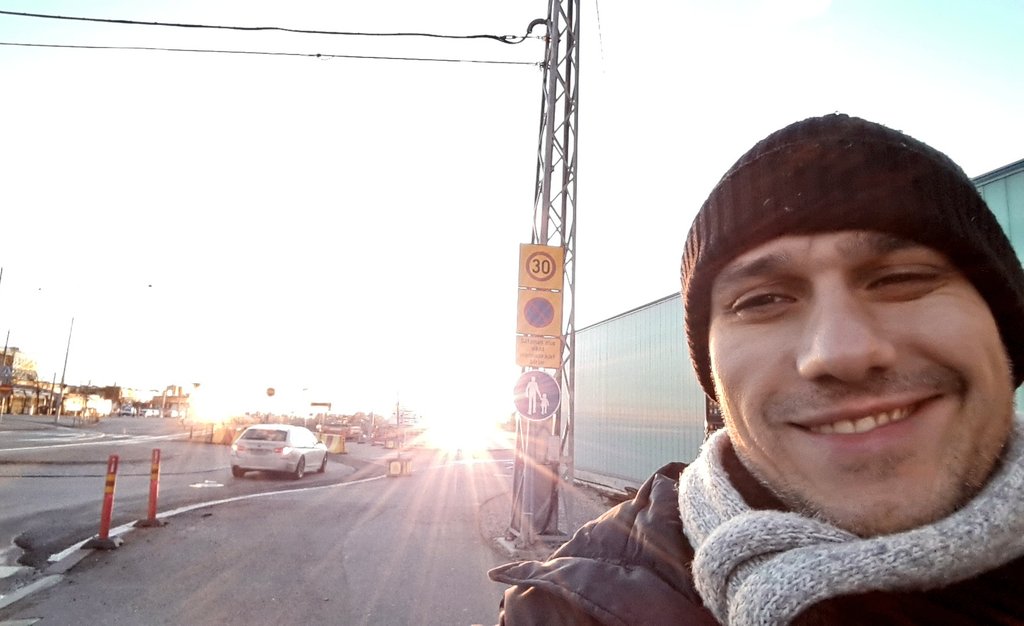 JoelSepelJOELSE's tweet photo. #Finland2015 #Finlandia🇫🇮 #Finlandia2015 #Finland🇫🇮 #hardrockperformer #ItalianInFinland #JOELESEPEL #JOELSE #JOELSEPEL #CRUMBLENOTSINGER #giuseppeguarino #BestPerformer #CrumbleaNot #esseredotato #Alpha #attributodiventiquattrocentimetri #IPlay🎶 #RockNRollShowMan #ThePerformer https://t.co/VBNUh7oJZH