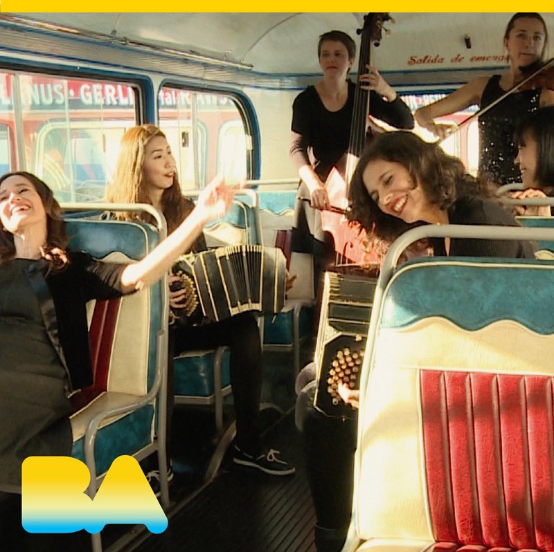 MuseoQuinquela's tweet image. 130 Aniversario del Nacimiento #Quinquela En ocasión de lo festejos por el natalicio del artista, el grupo Sciammarella Tango interpretará una serie de obras musicales inéditas, que grandes músicos y compositores argentinos dedicaron a Quinquela.  
El 29/2 a las 20hs. en el #MBQM